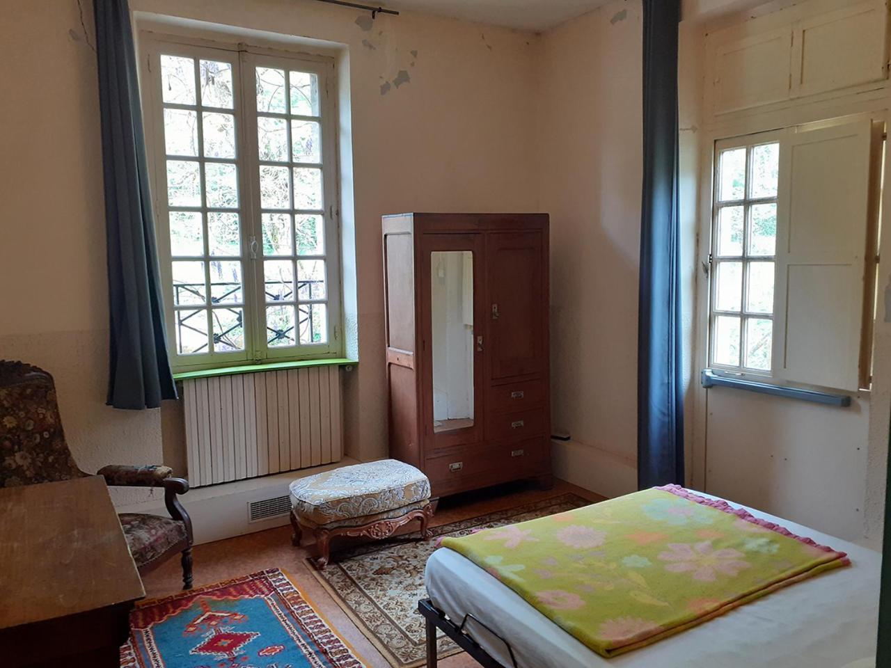 Le Moulin De Saleth 호텔 생트 앙토낭 객실 사진